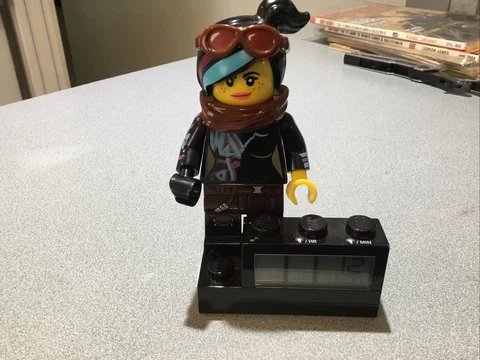 The Lego Movie 2 Wyldstyle Minifigure Talking Alarm Clock **TESTED & WORKING** Cover