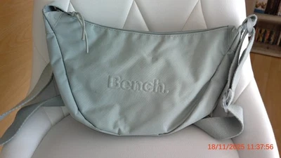 Biete Umhängetasche/ Crossbody Hellblau von BENCH - Bild 1 von 4