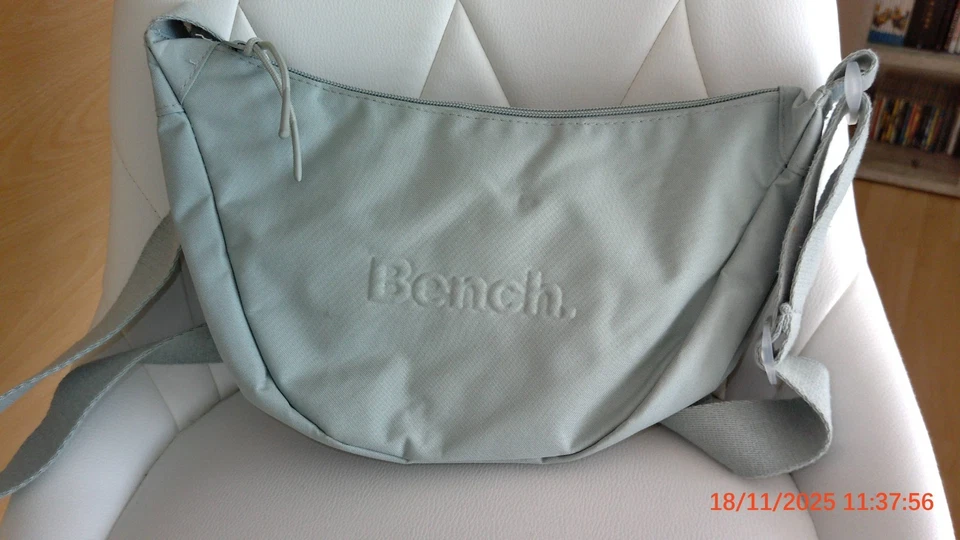 Umhängetasche/ Crossbody Hellblau von BENCH - Bild 1 von 4