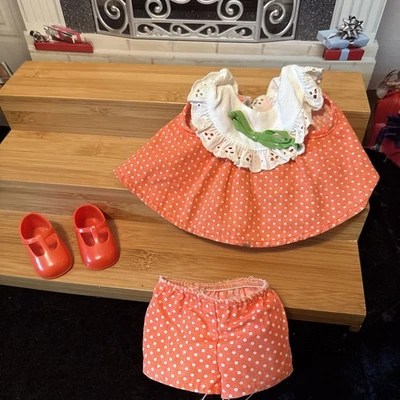 ВИНТАЖНЫЙ ИДЕАЛЬНЫЙ CINNAMON КУКЛА НАРЯД T-РЕМЕНЬ ПРЯЖКА ТУФЛИ CRISSY СЕМЬЯ ДЕФЕКТНЫЙ - Изображение 1 из 4