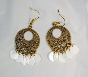 CYNTHIA LYNN "GOLDEN POND" WHITE MOP SHELL GOLD TONE CHANDELIER EARRINGS - Picture 1 of 1