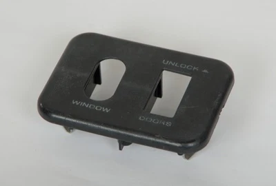 Acabamento genuíno da porta da picape Ford F-Series. Moldura de plástico para interruptores elétricos de porta - Imagem 1 de 4