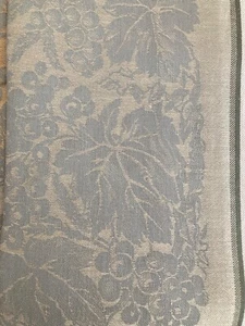 William Sonoma Jacquard Tablecloth 70"x108" NWT - Picture 1 of 8