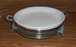 Corning Ware French White F-2-B 10" Tart Pan/Storage Lid & Silver Plated Caddy - Picture 1 of 6