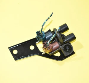 91-95 GEO TRACKER SUZUKI SIDEKICK VACUUM SOLENOID PURGE VALVE 1.6L 8V OEM - Bild 1 von 11