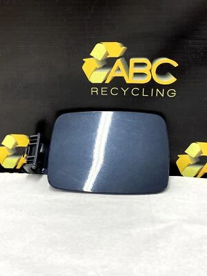 2011-2015 Hyundai Sonata Rear Fuel Tank Door Assembly - Imagem 1 de 4