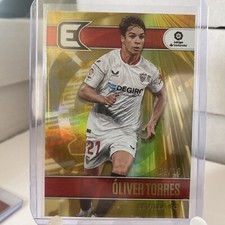 2022-23 Panini Chronicles La Liga Essentials Gold #2/10 Oliver Torres