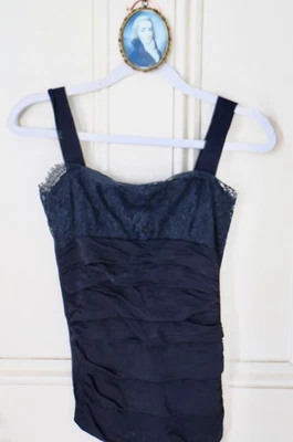 CAMISOLA PLISADA PUNTO SEDOSO ENCAJE AZUL MEDIANOCHE VALENTINO TOP IT 38-40 XS UK 6-8 Foto 1 de 4