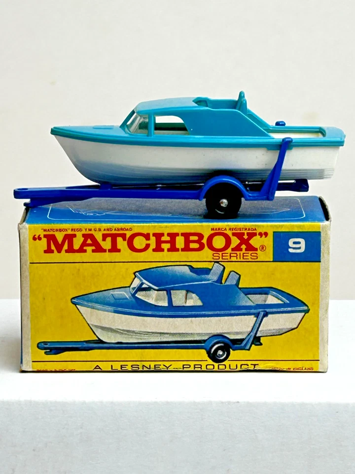 Matchbox No. 9 Boat & Trailer with F-Type Original Box, Nice - Image 1 of 4