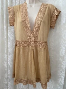SURREALIST Stretch Lace BLOUSE cover up layering BEIGE TAN NWOT size L/XL 3 - Foto 1 di 3