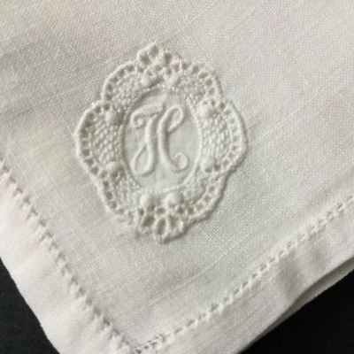 MOUCHOIR ANCIEN DE BAL BRODERIE A LA MAIN CHIFFRE H Antique French HANDKERCHIEF - Photo 1/4