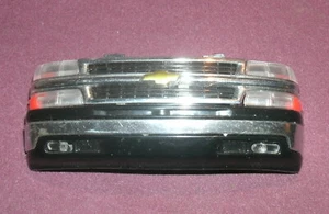 1/25 Scale 2001 Chevy Suburban GMT830 Front Bumper Grill & Headlights - Welly - Picture 1 of 6