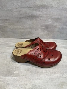 Dansko Shoes Women 40 US 9.5/10 Red Skylar Slide Leather Laser Cut Wedge Clog - Picture 1 of 8
