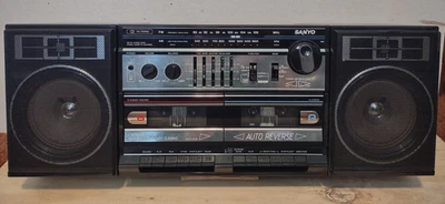 Cassete de rádio Sanyo MW228 Boombox FM/AM funcionando parcialmente como está - Imagem 1 de 4