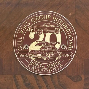 Insignia de parrilla internacional Mercedes-Benz Gull Wing Group 1968 - 1988 - Imagen 1 de 2
