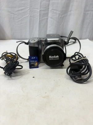 KODAK EASYSHARE Z740 DIGITAL CAMERA WITH 256 MB SD CARD TESTED AND WORKING - Image 1 of 4
