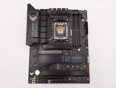 Placa base ASUS TUF GAMING X670E-PLUS WIFI AMD Socket AM5 DDR5 ATX - Imagen 1 de 4