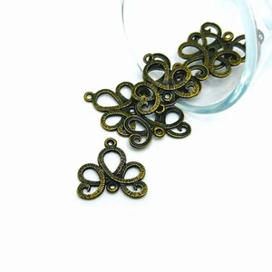 Charm connettore nodo decorativo in bronzo, 21x21 mm - venditore USA - Foto 1 di 4