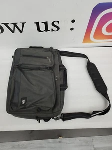Solo New York - Urban Convertible Laptop Briefcase Backpack for 15.6" Laptop ... - Picture 1 of 9