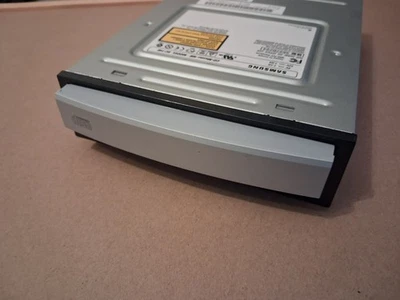 CD-ROM Samsung CD-Master 40E  / SC-140   ide / p-ata desktop - Image 1 of 4