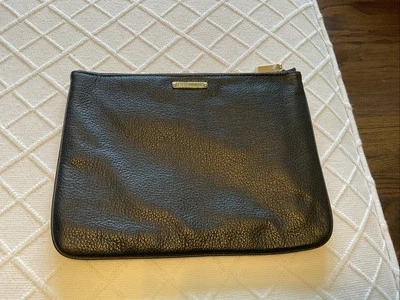 Bolso de maquillaje Rebecca Minkoff de cuero saffiano para mujer Foto 1 de 4