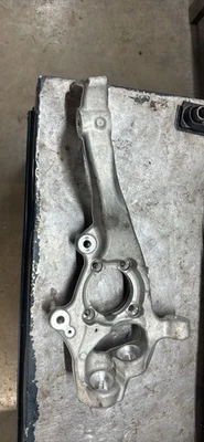 2015-2023 Mercedes Benz C300 W205 knuckles oem front left and right side - Image 1 of 4