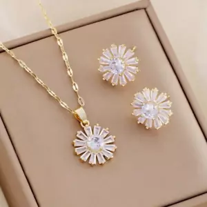 Woman Necklace Earrings Set CZ Pendant 18K Gold Plated Stainless Steel Chain NEW - Picture 1 of 6