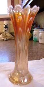 Vintage Dugan Paneled Pulled Loop Peach Opalescent Glass Vase White Arches - Picture 1 of 6