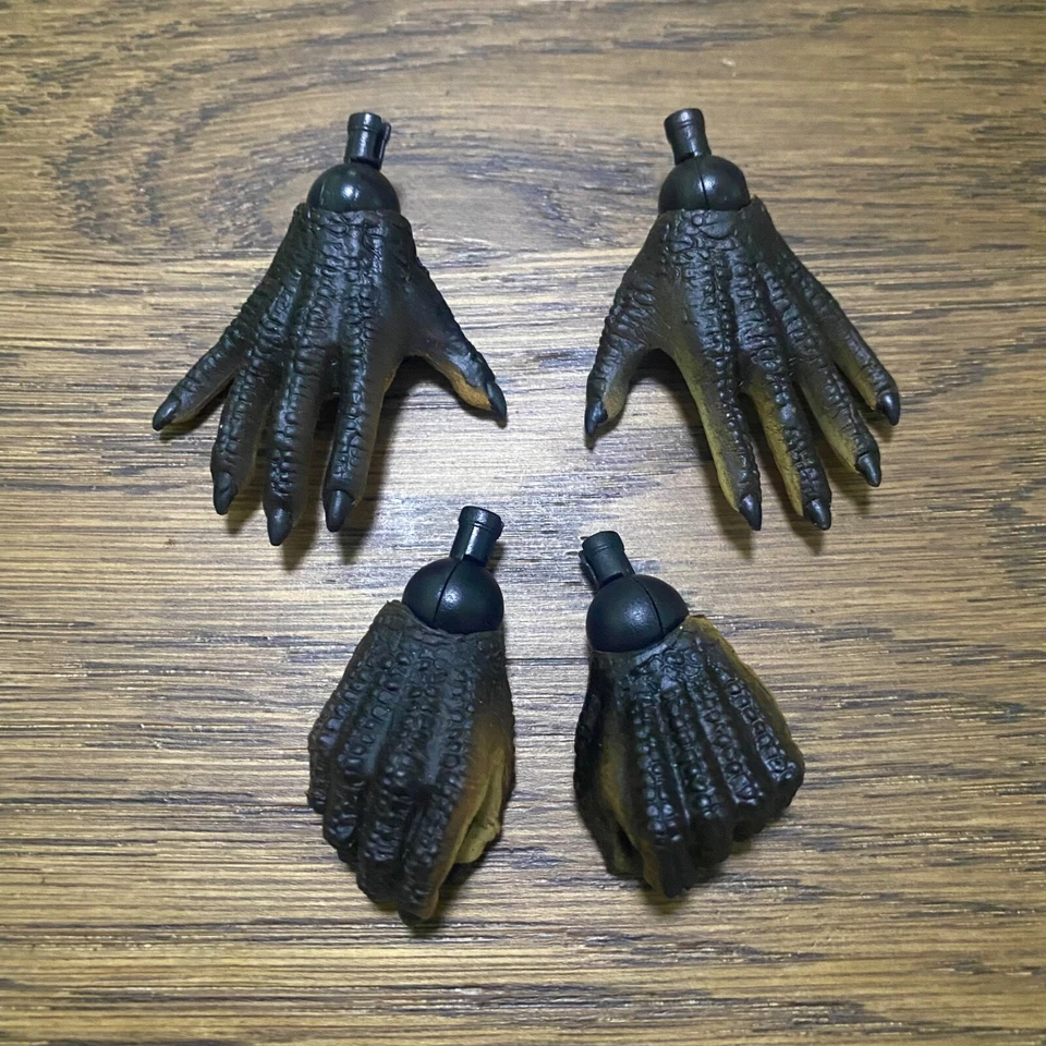 1/6 HOT TOYS : FIGURE MMS09 AVP PREDATORS CELTIC PREDATOR : HANDS SET - Image 1 of 2