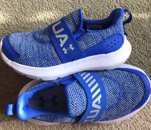 Under Armour Surge 3 Sin Cordones Versa Azul Niño Pequeño Talla 12.5 NUEVO - Imagen 1 de 6