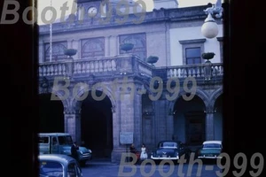1963 Mexico City Architecture Cars People 35mm Kodachrome Slide - Picture 1 of 2