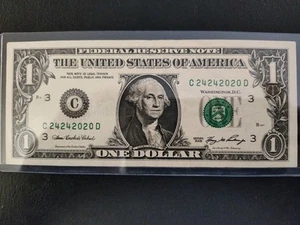 $1 FANCY SERIAL NUMBER - SERIES 2006 - CIRCULATED CONDITION - 24242020 - Picture 1 of 2