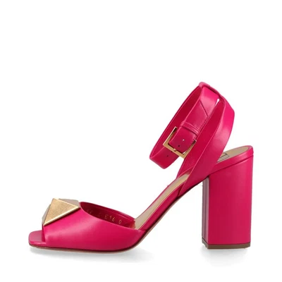 Sandalias de cuero Valentino Garavani Rock Studs 37 1/2 para dama caja rosa con bolso Foto 1 de 4