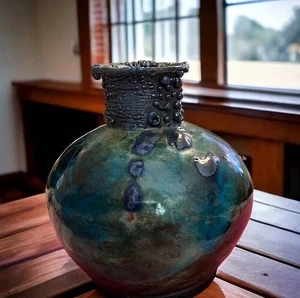 Raku 5" Vase ~ Dick McGee brutalistische Kunst ~ irisierender Labradorit metallischer Glanz - Bild 1 von 24