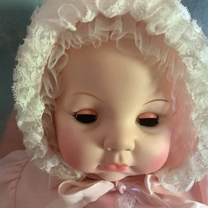 Vintage Madame Alexander Baby Puppe 18 Zoll Victoria Original Kleid Hut Windel - Bild 1 von 9