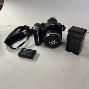 Kodak EasyShare P850 5.1MP Digital Camera w Gen Battery & Charger ( MACROs) 12X - Picture 1 of 14