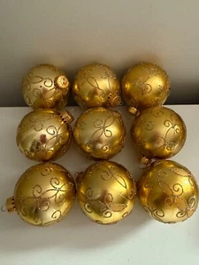 "Lote de 9 adornos de bola irrompibles con pergamino brillo dorado 2,5""" - Imagen 1 de 5