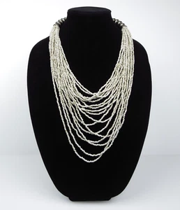 Cremeweiße kleine Perlen Multi 18 Strang Halskette - Bild 1 von 9