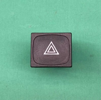 Interruptor piscador de aviso Saab 900 9512641 '86-94 - Imagem 1 de 3