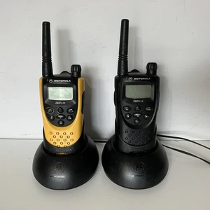 2x Motorola XTN446 Radio Handset Walkie Talkie Set W/ Belt Clips & Charger Bases - Picture 1 of 9