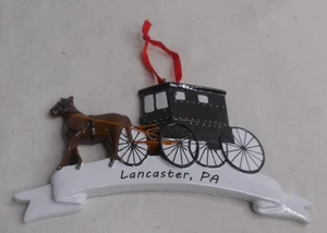 Lancaster, PA Feiertage Christbaumschmuck Pferd & Buggy 5" Breite x 2,75" Höhe - Bild 1 von 2