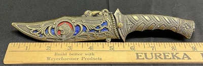 Daga de latón ceremonial de diseño asiático Foto 1 de 4