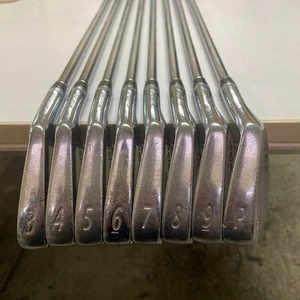 (Wilson) Iron Set 8Piece FG62 3-Pw Flex S300 Shaft Dynamic Gold Steel Used JPN - Picture 1 of 24