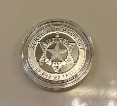 2021 US Law Enforcement Proof Half Dollar Commemorative Coin And Capsule - Image 1 of 2