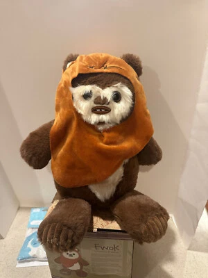 Nuevo Scentsy Buddy Ewok con paquete de aromas Star Wars Foto 1 de 4