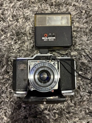 Cámara plegable Zeiss Ikon Ikonta 522/24 35 mm hecha en Alemania con Soligor MK-3AS Foto 1 de 4