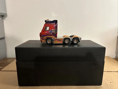 WSI 1/50 GULDAGER “SWEET CANDY RED” Volvo FH Globetrotter XL DAMAGED - Image 1 of 4