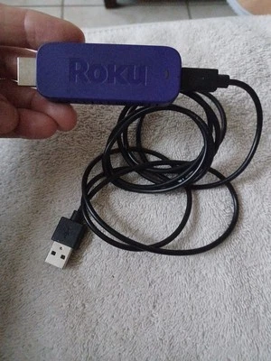 Roku 3500X Púrpura Streaming Stick y Cable USB  Foto 1 de 4