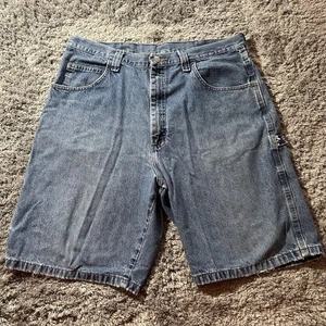 Men's Wrangler Carpenter Denim Shorts Size 36 Blue Distressed Pants - Picture 1 of 8