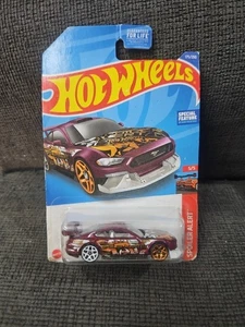 HOT WHEELS Custom '18 Ford Mustang GT Red Car HW Spoiler Alert HCV87 2022 - Picture 1 of 2